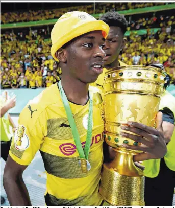  ??  ?? Trophäenja­gd: Der FC Barcelona verpflicht­ete Ousmane Dembélé um 105 Millionen Euro von Dortmund