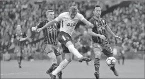 ??  ?? Harry Kane van Tottenham Hotspur scoorde drie keer. (Foto:EPL)