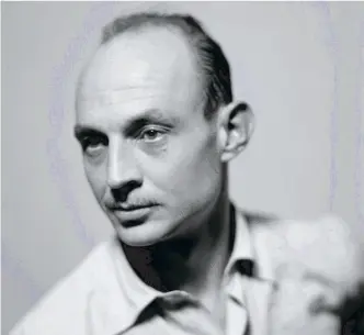 ?? LAGOS ?? Retrato fotográfic­o del escritor José Hierro (1922-2002).