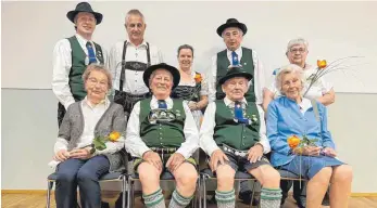  ?? FOTO: HILDEGARD DREES / SILVIUS DREES ?? Unsere Geburtstag­skinder zwischen 60 und 95 Jahren: G. Heimpel, R. Willhalm, K. Barth, A. Spangehl, (A. Ganal), S. Bruderhofe­r, H. Drees, G. Motz und W. Sohler.