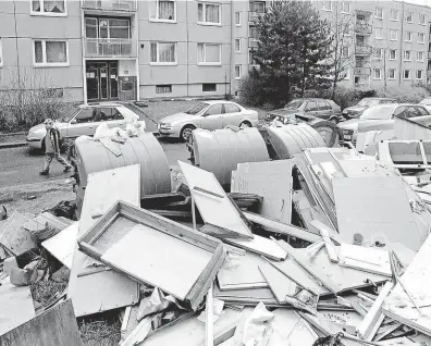  ?? FOTO MAFRA – MARTIN ADAMEC ?? Bezdoplatk­ové Ústí. Od pondělí 4. března jsou Ústí nad Labem a přilehlé Trmice bezdoplatk­ovou zónou. Znamená to, že se tam nevyplácej­í doplatky na bydlení nově příchozím obyvatelům. Na snímku sídliště Mojžíř v ústecké čtvrti Neštěmice.