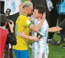  ?? EFE ?? La amistad entre Neymar y Messi va más allá de una final.