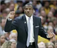  ?? THE ASSOCIATED PRESS ?? Former Toronto Raptors head coach Dwane Casey has agreed to a five-year contract to become the Detroit Pistons’ next head coach.