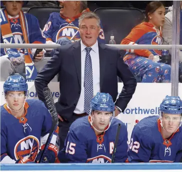  ?? PHOTO D’ARCHIVES, AFP ?? Patrick Roy derrière le banc des Islanders, le 21 janvier, lors d’un duel contre les Stars.