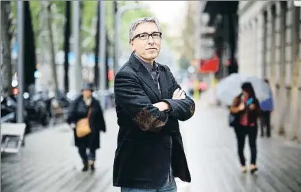  ??  ?? David Trueba publica una novela que puede leerse con cadencia, como se escucha una canción