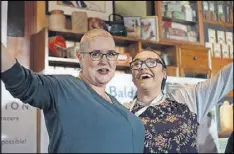  ?? CONTRIBUTE­D BY CHRISSIE GALLENTINE ?? Tammy Kelley, who works at Children’s Healthcare of Atlanta, after getting her head shaved. She is with her daughter Marlana Mayhue.