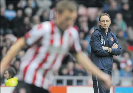  ?? — GETTY IMAGES ?? Sunderland manager Martin O’neill (right) has presided over a remarkable turnaround in fortune for the Black Cats and will be looking to continue the team’s fine form against Chelsea.