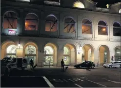  ??  ?? La estación de Nîmes Sur, acordonada por la policía francesa.
