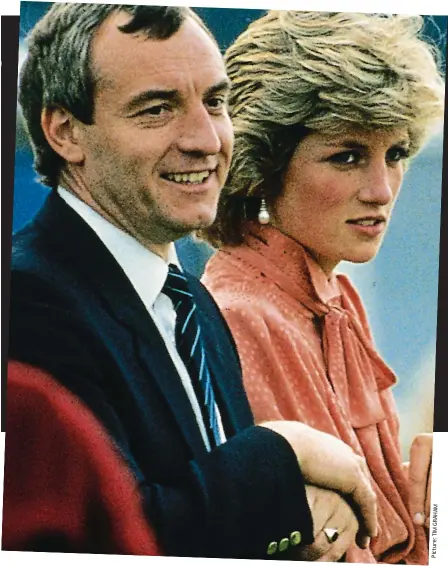  ?? Picture:TIMGRAHAM ?? Too close for comfort? Diana and bodyguard Barry Mannakee. Left: How the tragedy unfolded