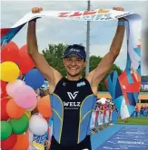  ?? FOTO: JÜRGEN SCHEERE ?? Theodor Popp gewinnt die Sprintdist­anz beim . Paradies-triathlon in Jena.