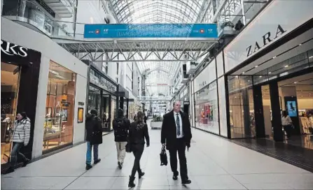  ?? CHRISTOPHE­R KATSAROV THE CANADIAN PRESS ?? Bank of Montreal plans an “urban campus” that will take over a portion of Sears Canada’s former digs at the Eaton Centre in Toronto.