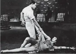  ?? METRO GOLDWYN MAYER ?? Dueto. Gene Kelly e Cyd Charisse dividem um número sensaciona­l