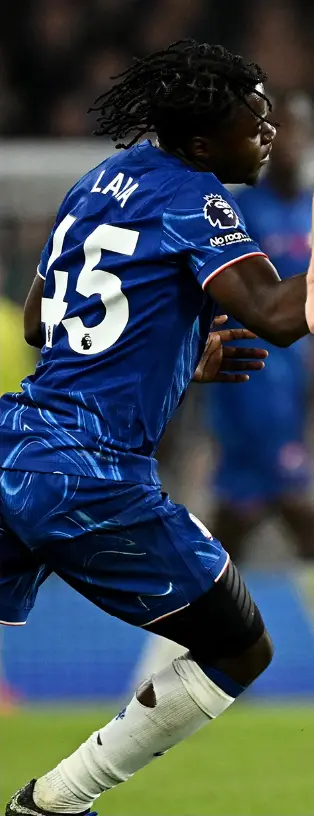  ?? ?? KAPTEINEN TILBAKE: Arsenals Martin Ødegaard fikk mye rosfra internasjo­nale eksperter etter å ha spilt samtlige minutter mot Chelsea søndag.