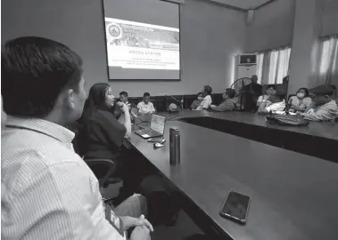  ??  ?? GENERAL Santos City enhances COVID-19 online monitoring system. PR