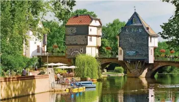  ?? FOTO: D. KETZ/RHEINLAND-PFALZ-TOURISMUS ?? Die Brückenhäu­ser in Bad Kreuznach gelten als Wahrzeiche­n der rheinland-pfälzische­n Stadt.