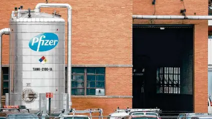  ?? Jeff Kowalsky / Getty Images ?? Pfizer’s Global Supply facility in Kalamazoo, Mich., is producing the company’s COVID-19 vaccine. Almost 225,000 doses now are heading to Texas, 28,275 of which are reserved for front-line health care workers in Bexar County,