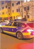  ?? FOTO: DPA ?? Die ganze Nacht fahndete die Polizei nach dem Täter.