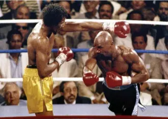  ?? AP FIle ?? ‘A GREAT SHOW FOR ALL TIME’: Marvin Hagler, right, beat Thomas Hearns in a legendary fight in Las Vegas in 1985.