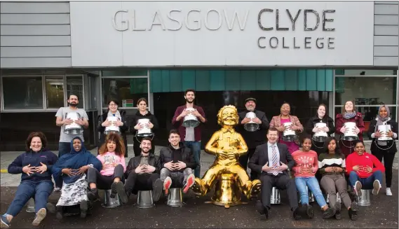  ??  ?? Oor Wullie and Glasgow Clyde College Anniesland Campus