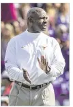  ?? RODOLPHO
GONZALEZ / AMERICAN-STATESMAN ?? UT coach Charlie Strong quickly shot down rumors of him heading to Miami.