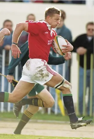  ?? PICTURE: Getty Images ?? Pace to burn: Nick Beal scores against the Emerging Springboks in ‘97