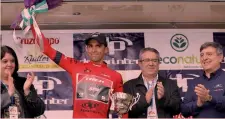  ?? BETTINI ?? Thibaut Pinot, 26 anni, vince; Alberto Contador, 34, fa festa