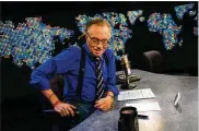  ?? THE NEW YORK TIMES 2007 ?? Larry King on March 30, 2007, on the set of his CNN program, “Larry King Live,” which ran for 25 years and was the cable channel’s highest-rated show. King died Saturday in Los Angeles at age 87.