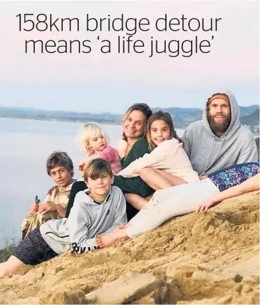  ?? Photo / Supplied ?? Rachel and Mark Wyper and children Ezekiel, Malachi, Isla, Zahlia and Sophie face a life juggle depending on closure length of times of a bridge on the Coromandel.