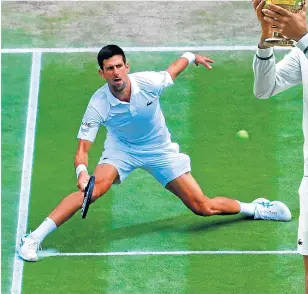  ??  ?? Djokovic le dio una gran batalla a Berrettini.