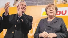  ?? FOTO: DPA ?? „Saugut“soll die Stimmung in Schöntal gewesen sein zwischen der Südwest-CDU mit ihrem Chef Thomas Strobl und Kanzlerin Merkel.