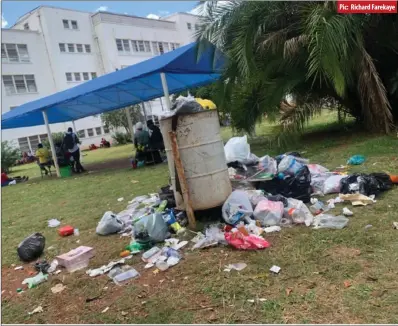  ?? Pic: Richard Farekaye ?? A bin overflowin­g with garbage at Parirenyat­wa Group of Hospitals in Harare recently. This is despite the protracted fight against cholera in the country and region.