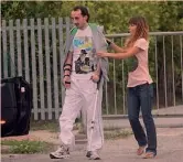  ?? AP/PHOTO TEAM ?? La vettura di Kubica dopo l’incidente di febbraio e con la fidanzata Edyta durante la riabilitaz­ione