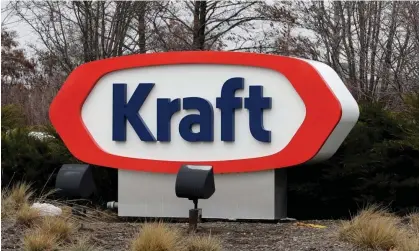  ?? Photograph: Nam Y Huh/AP ?? Kraft Heinz will install heat pumps, electric heaters and electric boilers to decarboniz­e food production at 10 facilities.