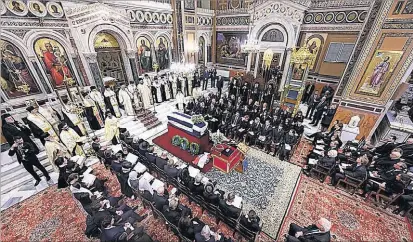  ?? NIKOLAS KOMINIS / AP ?? Vista cenital de la Catedral metropolit­ana, durante el funeral.