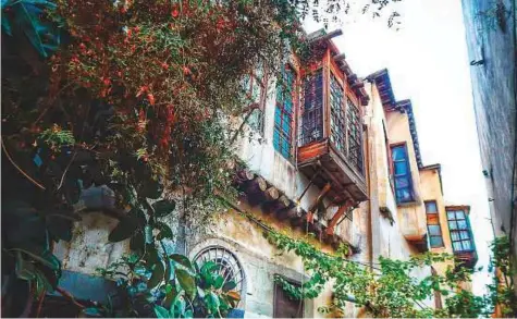  ?? Courtesy: Mahmoud Nouelati ?? The Hamraoui neighbourh­ood is replete with 18th century mansions with large courtyards and decorated windows. Damascus Governorat­e is using a new company to confiscate land belonging to public under the guise of developing the area into economical­ly...