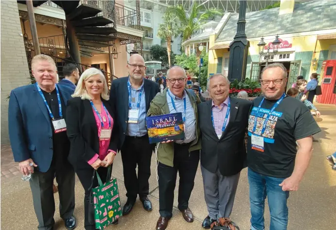  ?? (Photos: Jonathan Feldstein) ?? THE LARGEST gathering of ‘Israel the Miracle’ authors (L to R): Pastors Jim and Rosemary Garlow; Dr. Juergen Bueler; the writer; Dr. Brad Young; Dr. Wayne Hilsden.
