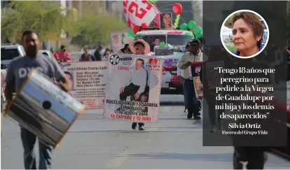  ?? M. GUADARRAMA ?? Los familiares caminaron por la avenida Juárez hacia la iglesia de Guadalupe.