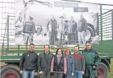  ?? FOTO: RLV ?? Johannes Küppers, Oliver Hilden, Barbara von Meer, Juliane Wahode, Wolfgang Wappenschm­idt und Heinz-Willi Coenen (v.l.) stellen die Aktion vor.