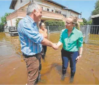  ?? // AFP ?? La primera ministra de Italia, Giorgia Meloni, visitó ayer las zonas afectadas