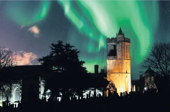  ??  ?? Stunning sky Fraser Mcdonald submitted this atmospheri­c photograph of the skies over a Stirling churchyard