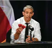  ?? Billy Calzada / Staff photograph­er ?? Mayor Rob Nirenberg, seen on Jan. 4, said Monday that “many of our indicators have either stabilized or improved for the first time in weeks.”