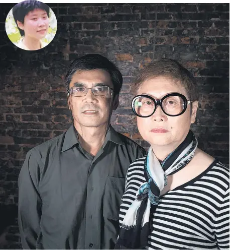  ?? Mike Scott ?? Siyin Han, left, and Wang Lu Xia, parents of Xiling Han, 25, a nursing student.