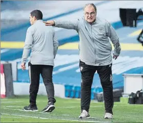  ?? FOTO: EFE ?? Fiel a su estilo
Marcelo Bielsa propone atacar para mantener las ventajas