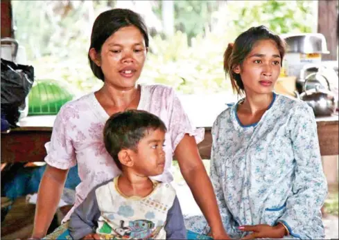  ?? SUPPLIED ?? Women suffering from malnutriti­on in Siem Pang district in Stung Treng province.