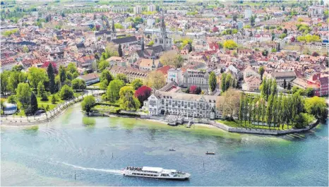  ?? FOTO: STEFAN PUCHNER/DPA ?? Als bundesweit erste Kommune rief die Stadt Konstanz 2019 den Klimanotst­and aus – weitere Städte und Gemeinden folgten.