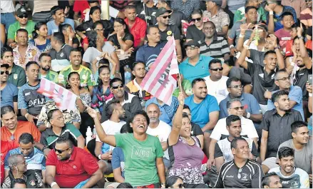  ?? Picture: BALJEET SINGH ?? Labasa fans at Prince Charles Park in Nadi during the final of the Courts IDC last week.