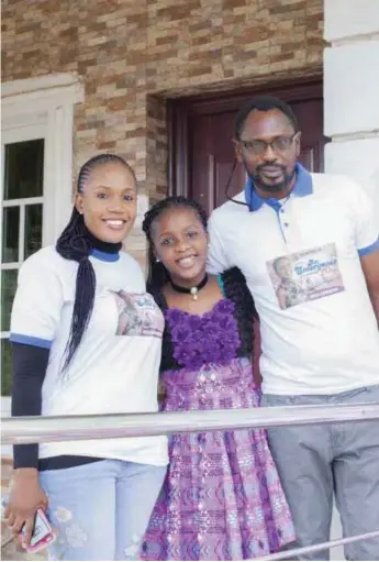  ??  ?? Iseoluwa Abidemi flanked her mother Mrs. Gloria Abidemi and her project manager, Frank Harrison-Uke