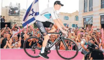  ??  ?? ► Chris Froome, en la presentaci­ón de ayer en Jerusalén.