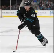  ?? NHAT V. MEYER — STAFF PHOTOGRAPH­ER ?? The Sharks’ Tomas Hertl is already off crutches as he begins his recovery process after knee surgery.