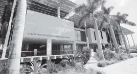  ?? DAVID SANTIAGO dsantiago@miamiheral­d.com, file 2015 ?? The Pérez Art Museum Miami will reopen on Nov. 7.